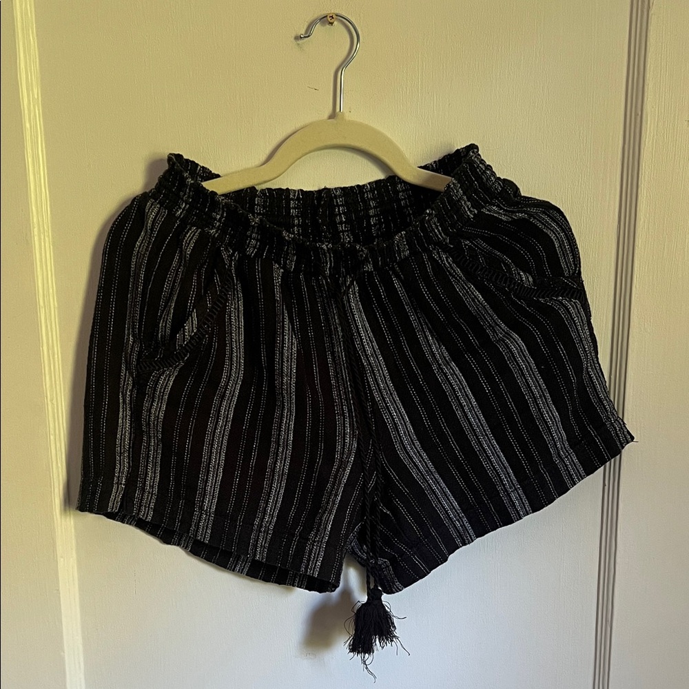Briggs Linen Rayon Black Striped Women's Shorts